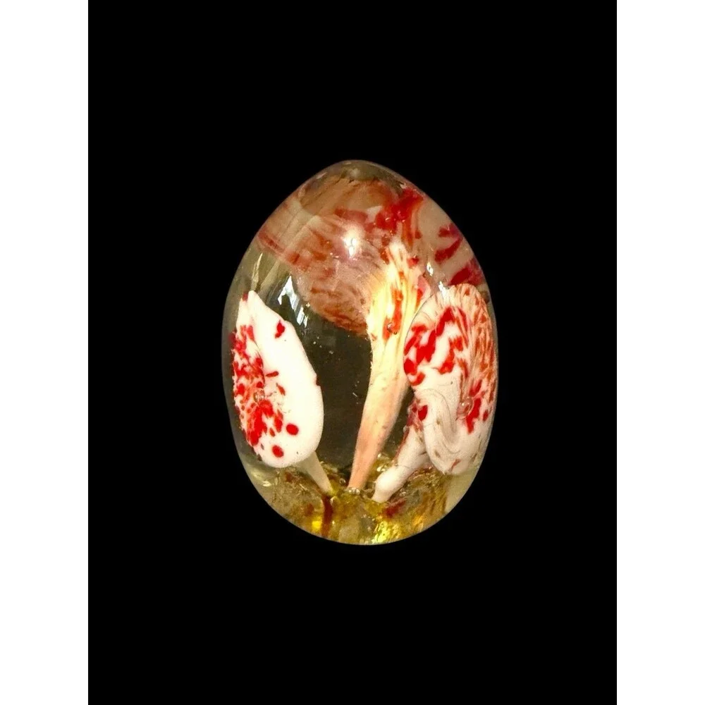 Vtg Hand Blown Glass Paperweight Red & White Calla Lily Flowers Oval Egg Shaped